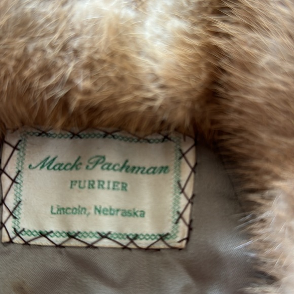 1940s vintage mink fur cape/shrug with pockets! - Picture 5 of 8